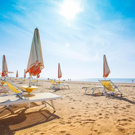 Διαμέρισμα Beachside Flat With Covered Terrace Μπιμπιόνε